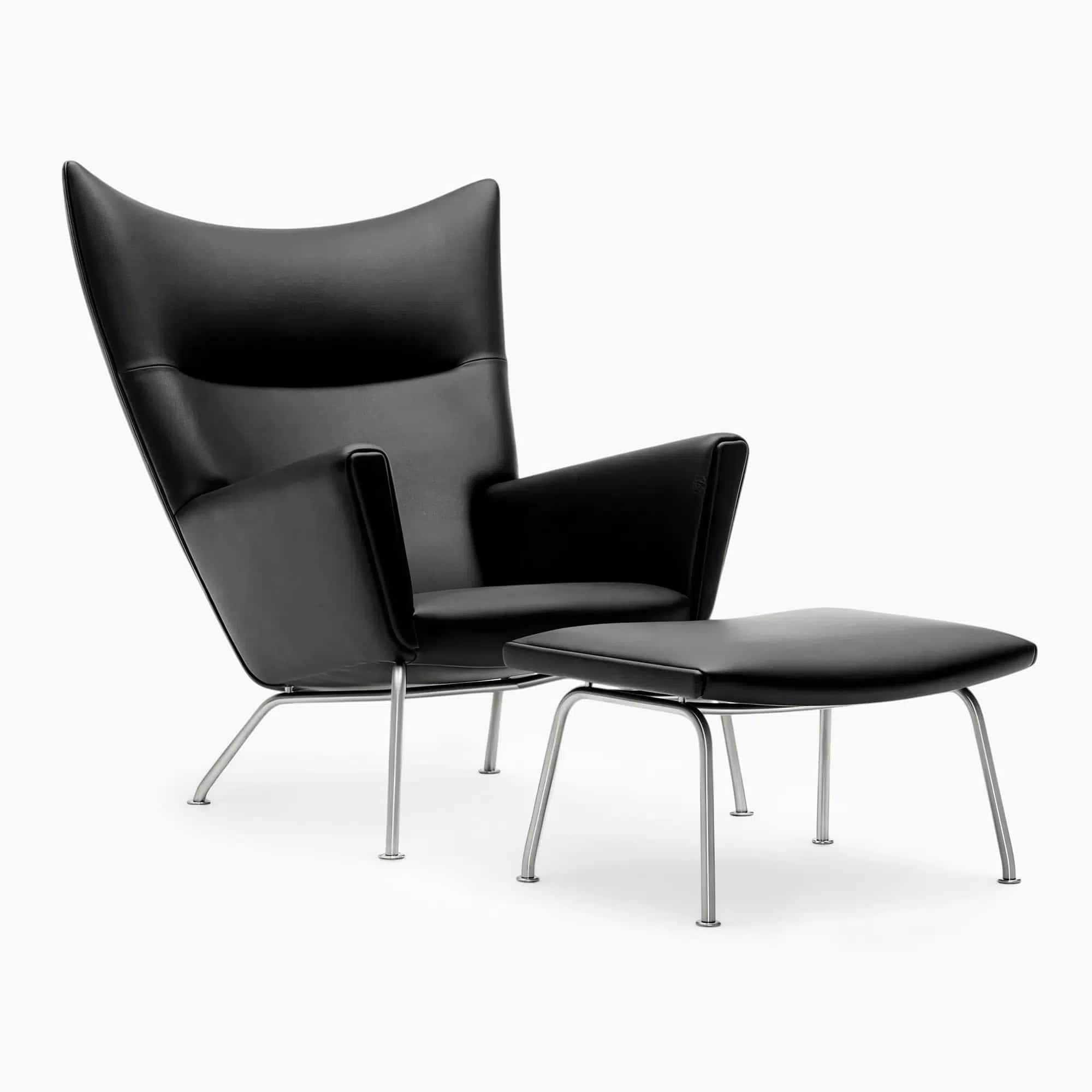 CH445 Wing Chair with Ottoman | Sohnne
