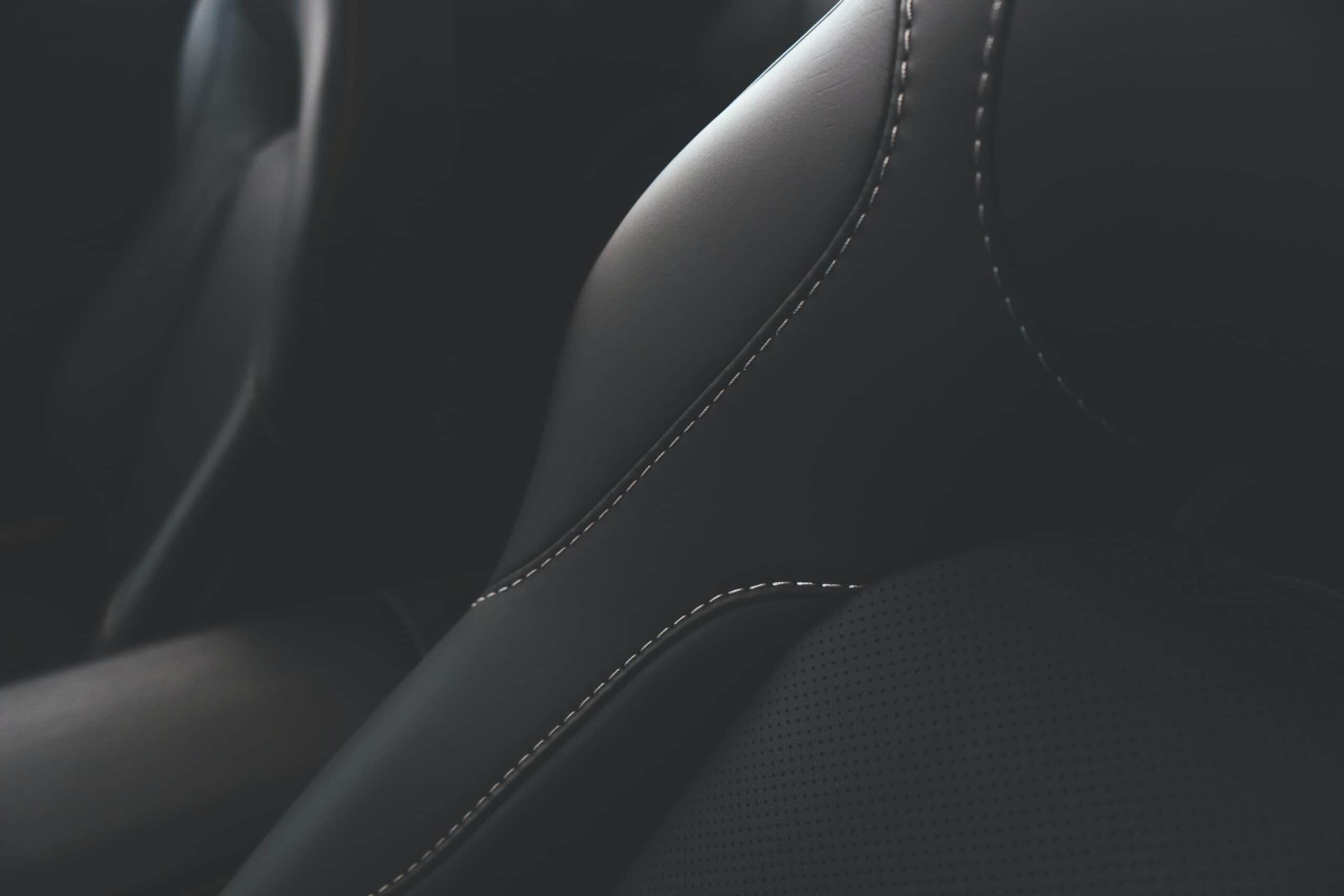 Black Leather Chair That Sets Trends in 2026