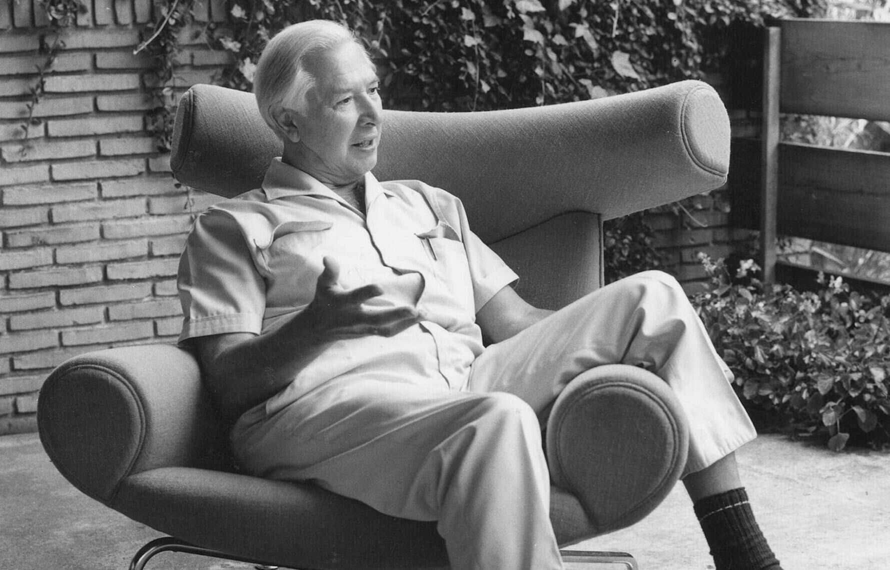 Hans J. Wegner scaled