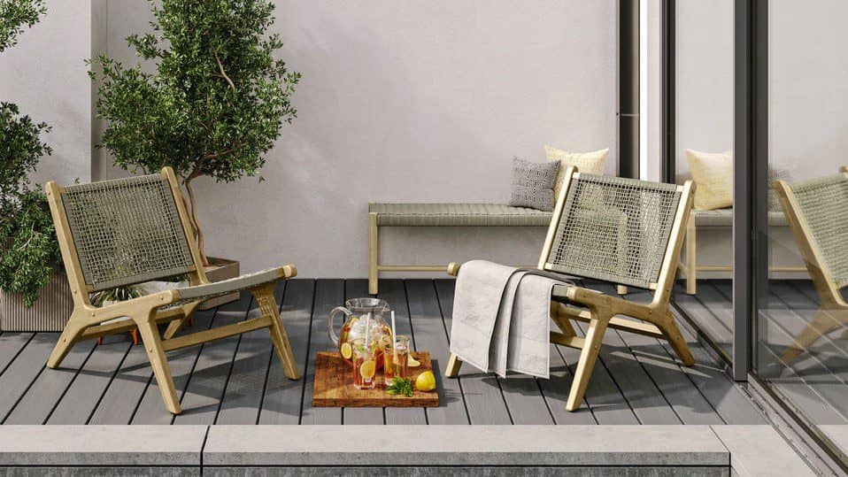 Minimalist Lounge Chair