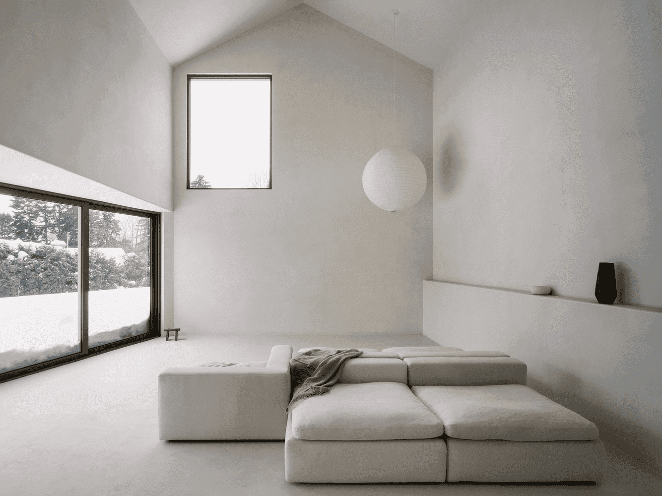 minimalism vs maximalism