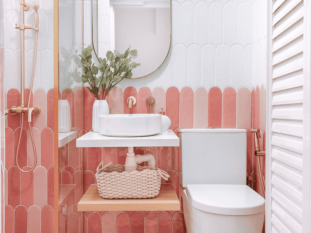 How to Make a Small Bathroom Look Bigger