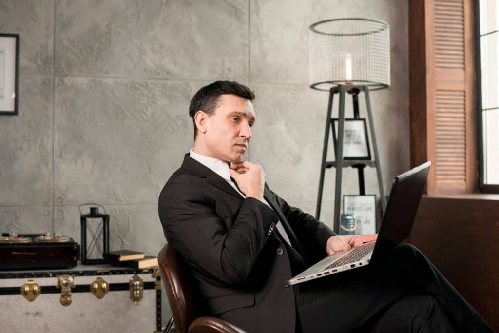 Choosing the Right Boss Chair for Office
