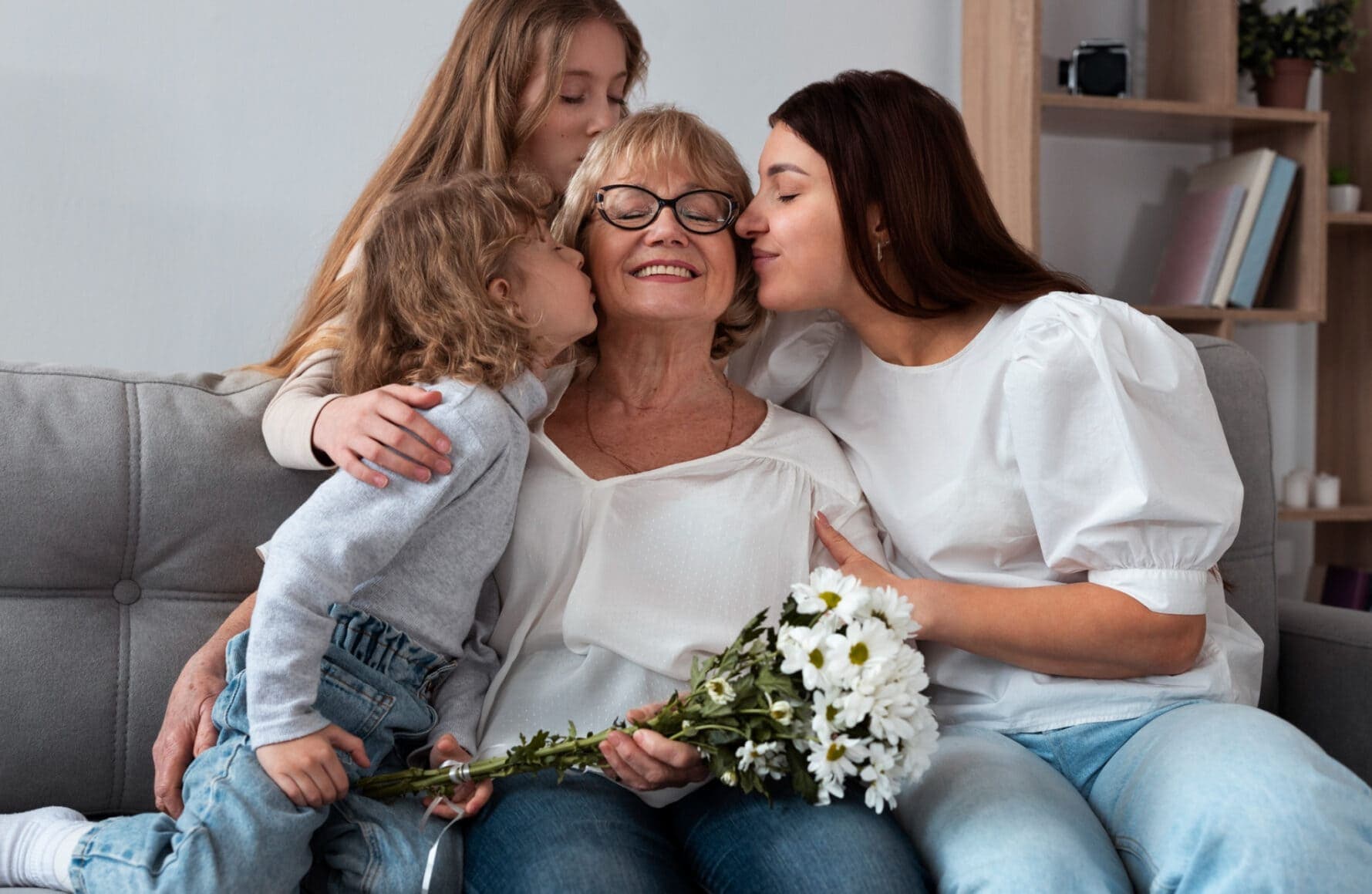 2024 Best Mother’s Day Gifts Ideas: Pamper Her with Love