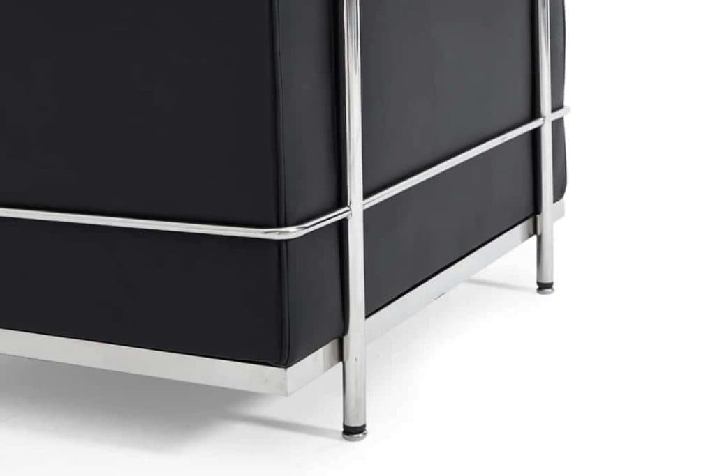 Chrome-Polished Frame