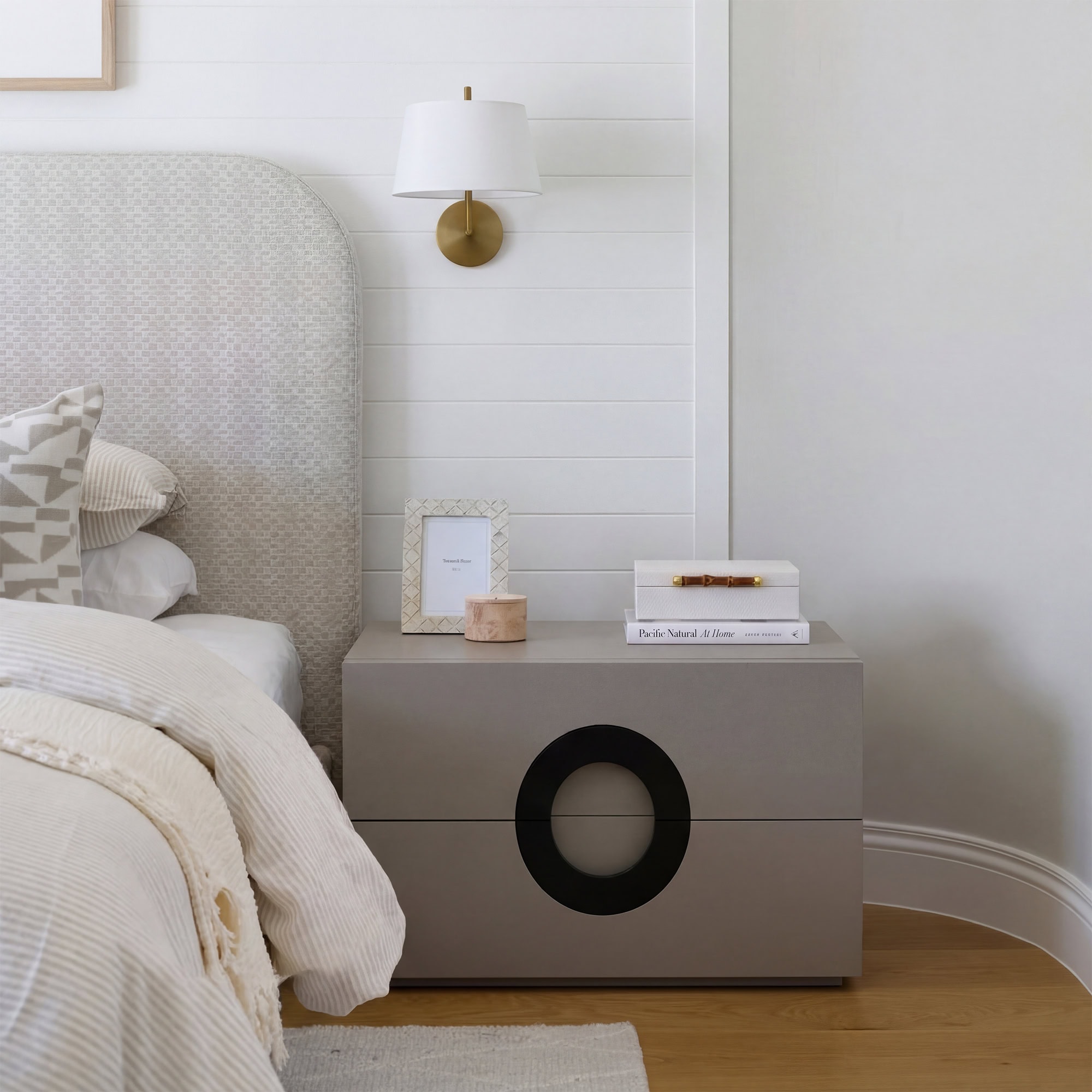 Archipenko Nightstands (11)