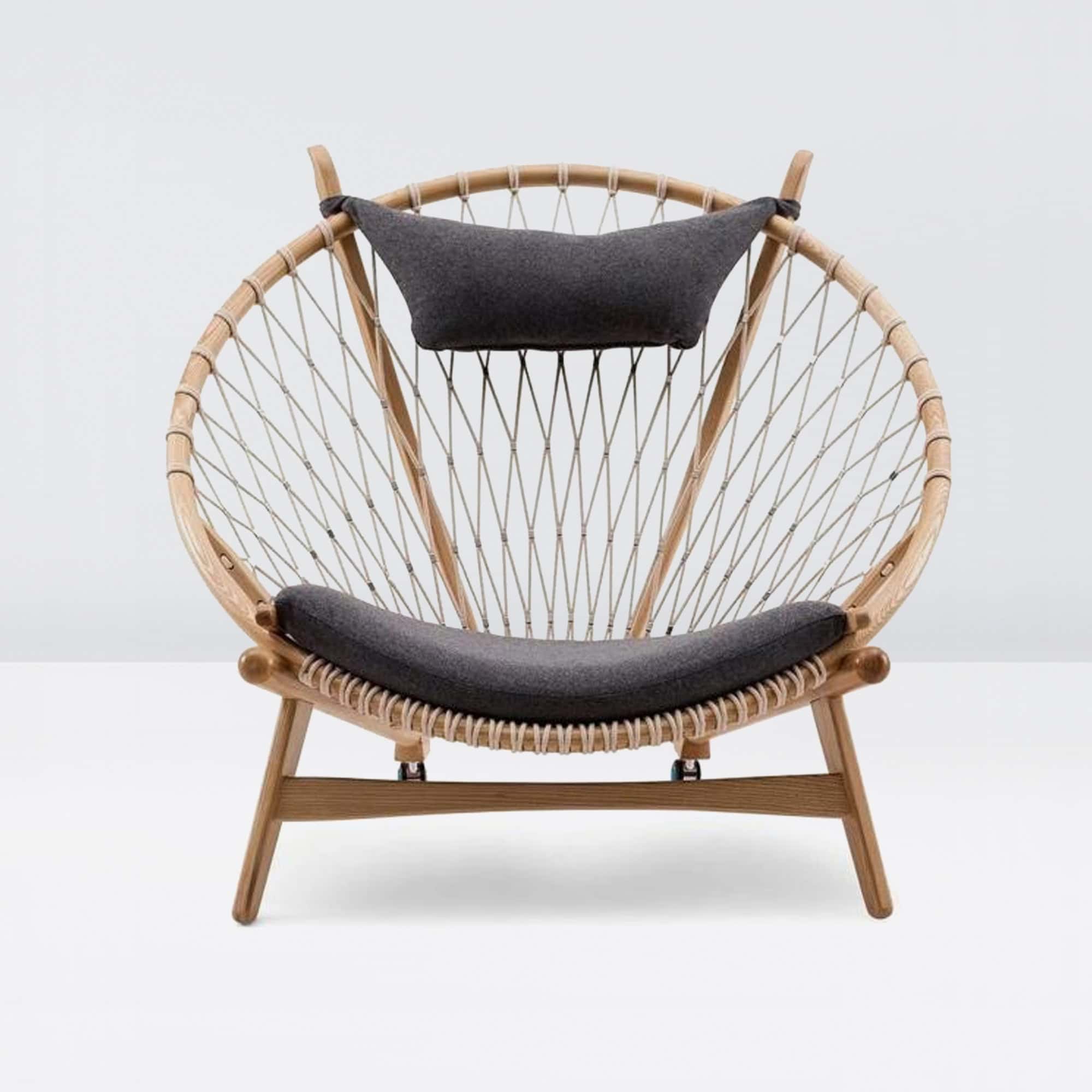 PP130 Circle Chair