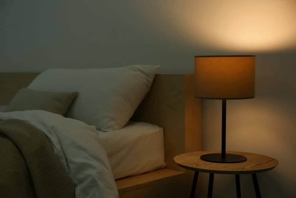 mid-century modern bedroom set - iconic lighting