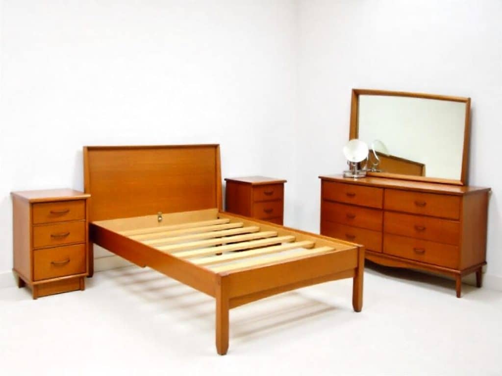 mid-century modern bedroom set - platform bed with wood legs