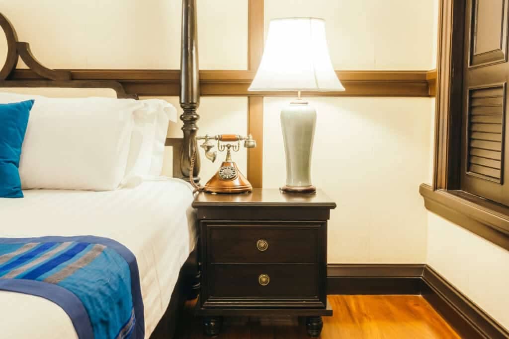 mid-century modern bedroom set - tapered nightstands