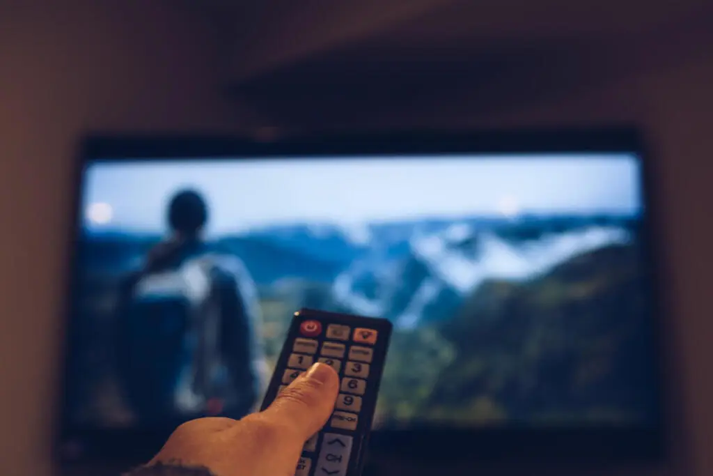 How Far Should Couch Be From Tv In Cm?