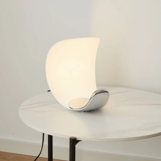 Audrey Atmos® Lamp is the ideal table lamp for mood lighting.