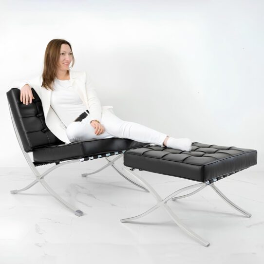 Barcelona Lounge Chair Display 1 | Sohnne®