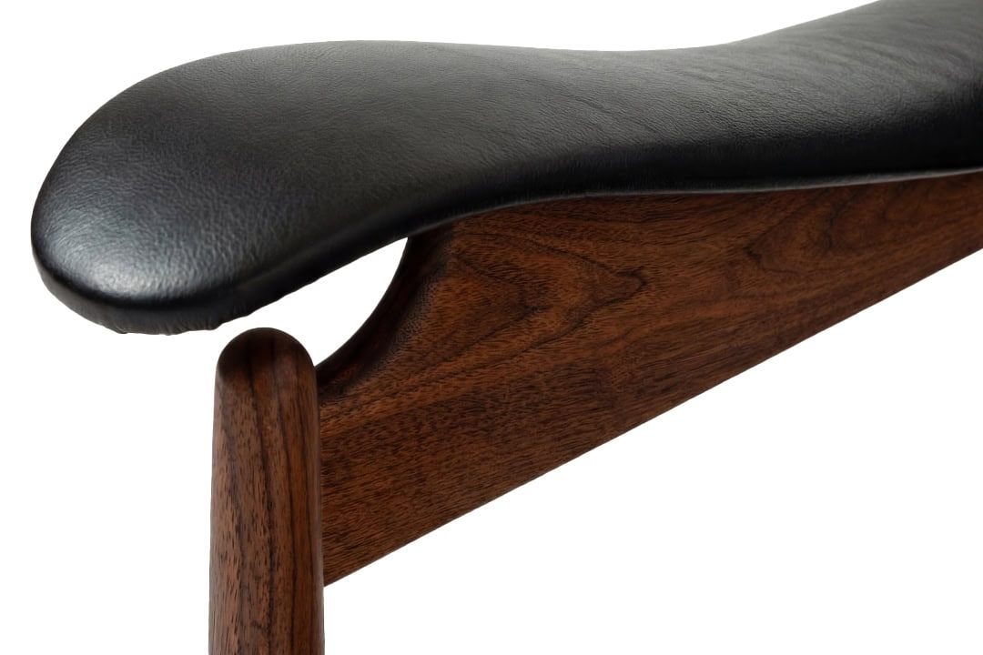 Chieftain Chair - Feature A - Chieftain Chair, leather