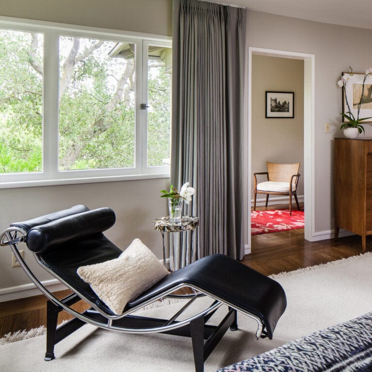 LC4 Chaise Lounge Black 13 scaled - LC4 Chaise Lounge Replica