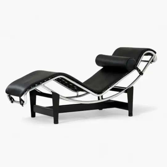 LC4 LoungeChair Black 1