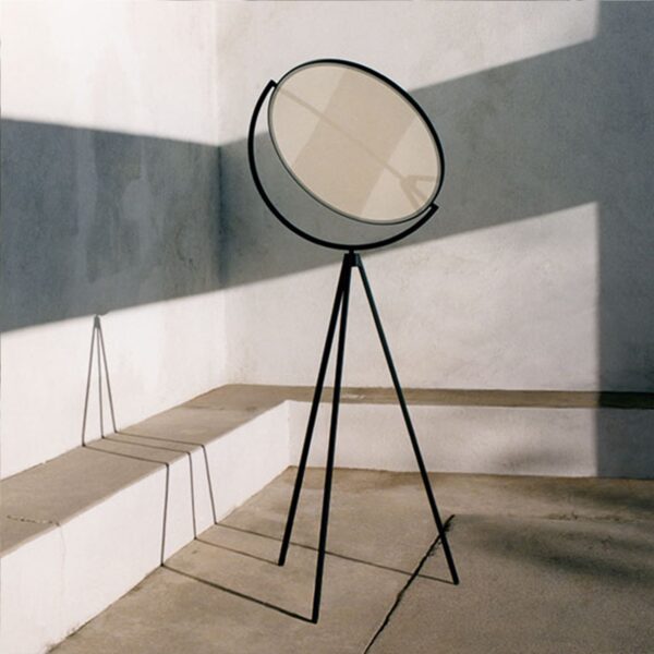 Sohnne Superloon Floor Lamp Replica provides a warm glow with intensity and temperature.