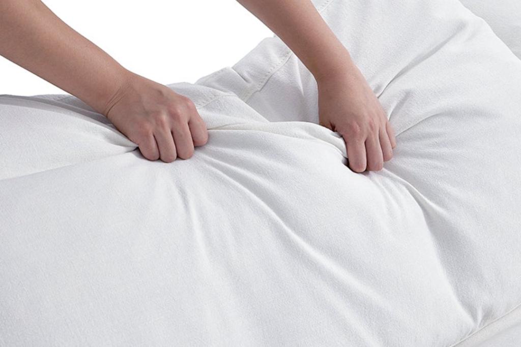 Cloud Sofa - Features 3 | Sohnne® Cloud Sofa Features 3