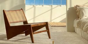 accent chair