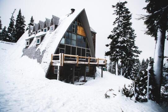Horizontal Wood Panelling | Sohnne® pexels nathan moore 2479632 scaled - winter home checklist, Insulate, Protect