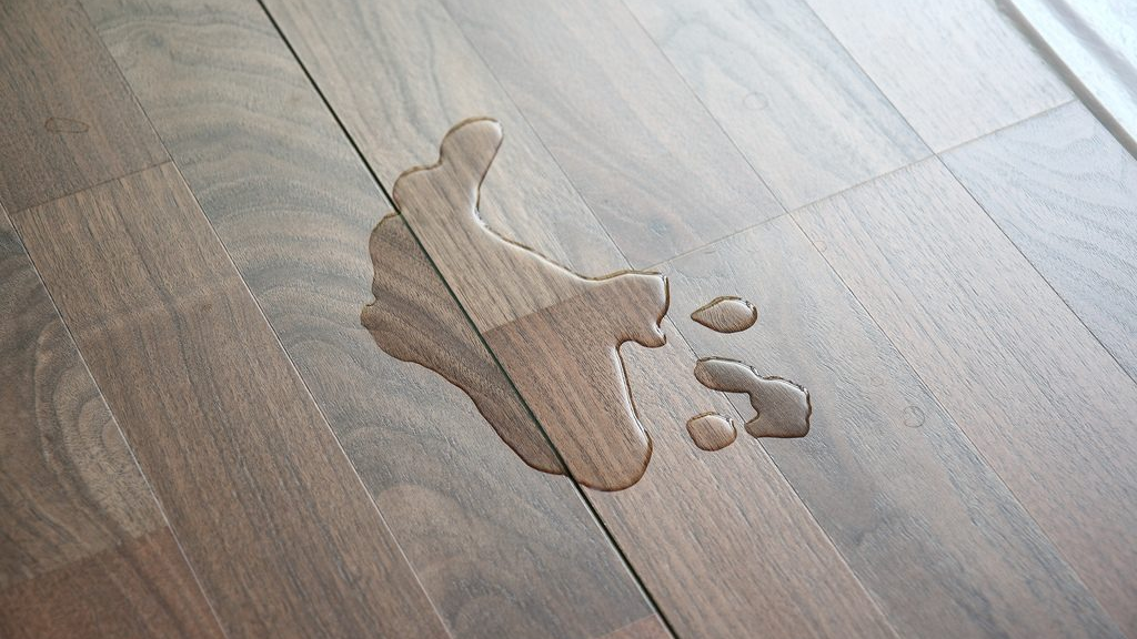 Laminate vs Wood Flooring