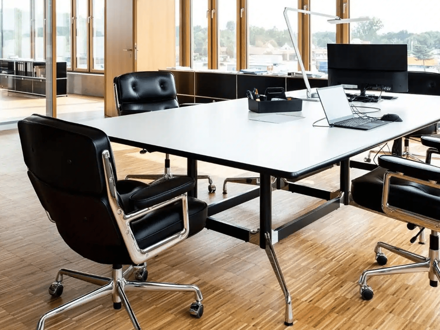 4 Office Luxuries to Enhance your Work Life - Workspace Bliss