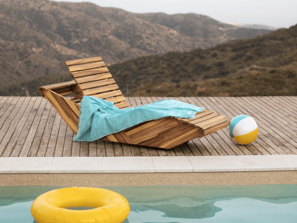 Best Pool Lounge Chair