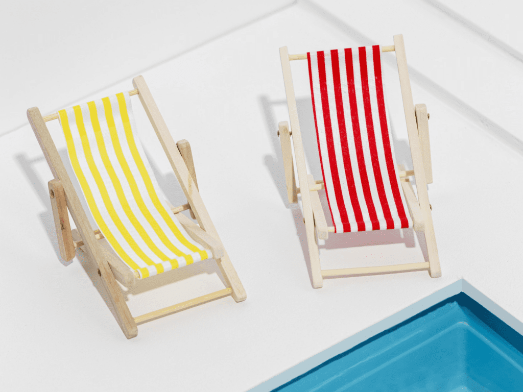 5 Best Pool Lounge Chair to Accompany Your Sunny Summer