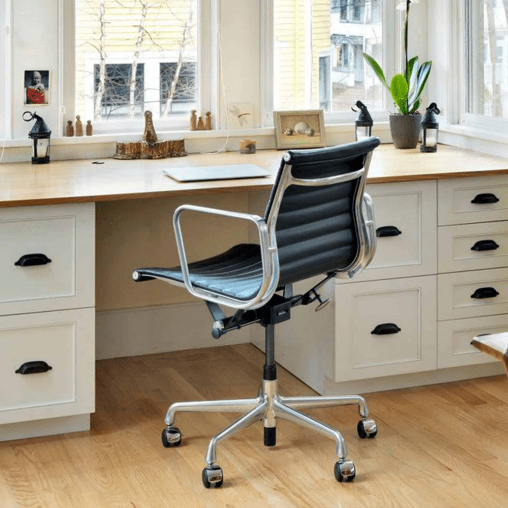 The Best Office Chair for Tall Person for Maximum Productivity