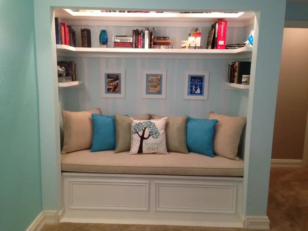 0ac77e61849f22e16da7f93eadeb3d85 - reading nook ideas, comfy seating