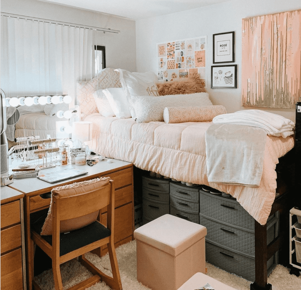 5 Best Minimalist Dorm Room Ideas for 2024