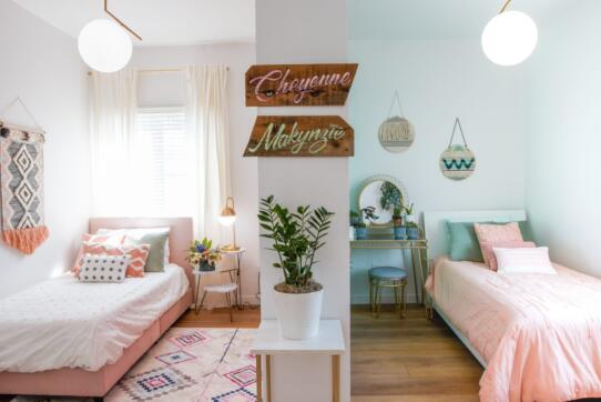 minimalist dorm room ideas | Sohnne® extreme makeover home edition mosley girls room 2 scaled 1 scaled - minimalist dorm room ideas, Minimalist Dorm, dorm room