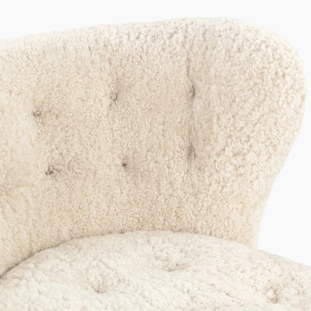 Little Petra VB1 Lounge Chair Natural Sheepskin 7 | Sohnne® Little Petra VB1 Lounge Chair Natural Sheepskin 7 - Little Petra Lounge Chair