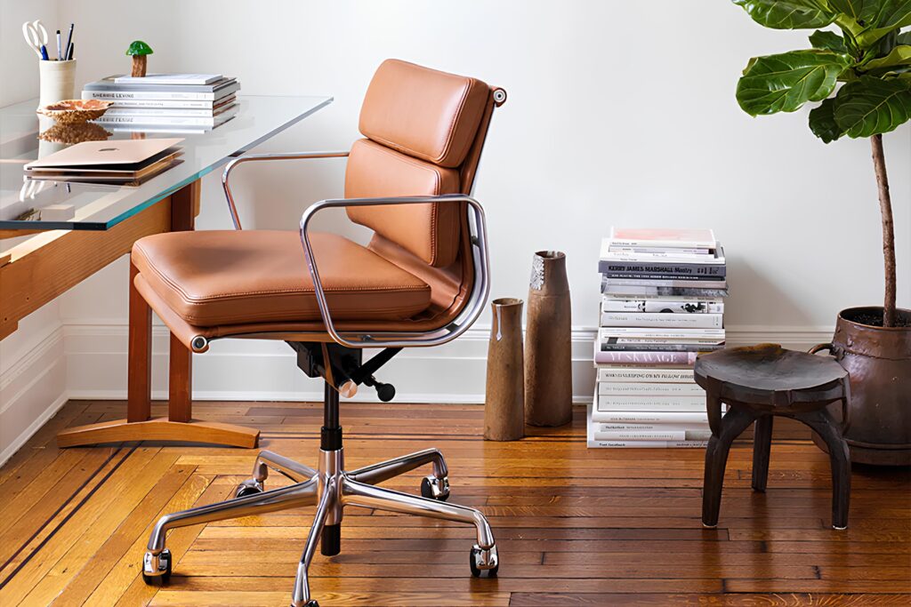 Eames Soft Pad Management Brown 11 1 Cropped | Sohnne®