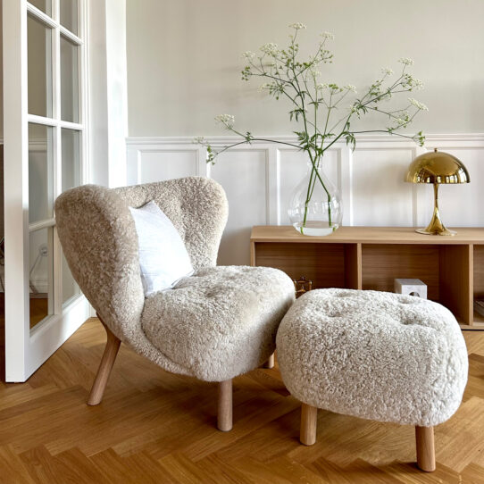 Little Petra Lounge Chair and Ottoman Replica