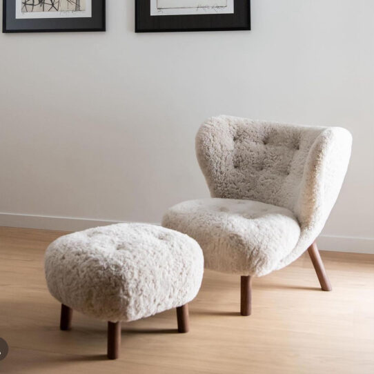 Little Petra Lounge Chair and Ottoman Replica