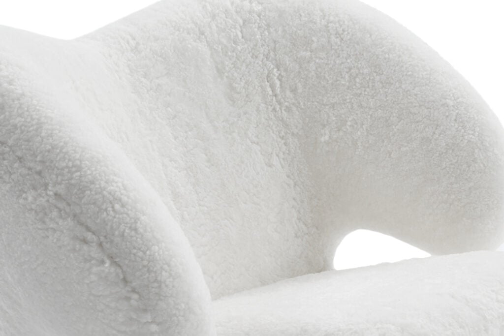 Pelican Chair - Feature B | Sohnne® Pelican Chair Feature B