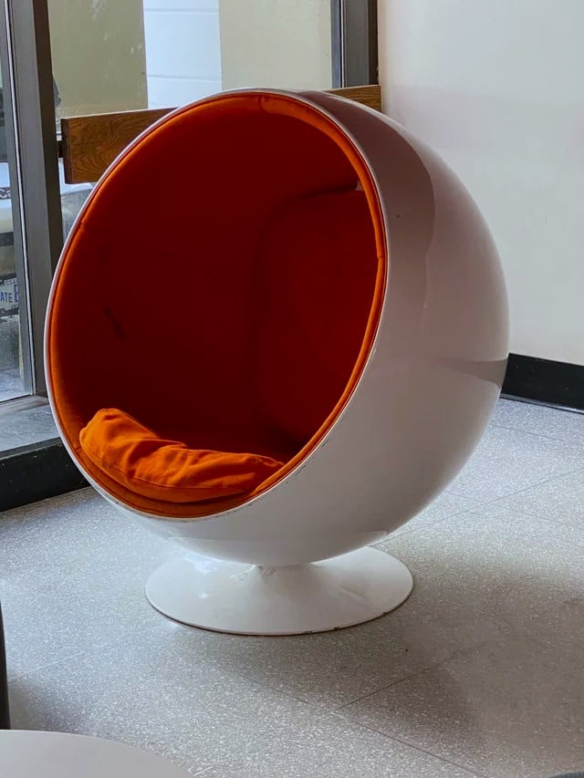 ball chair