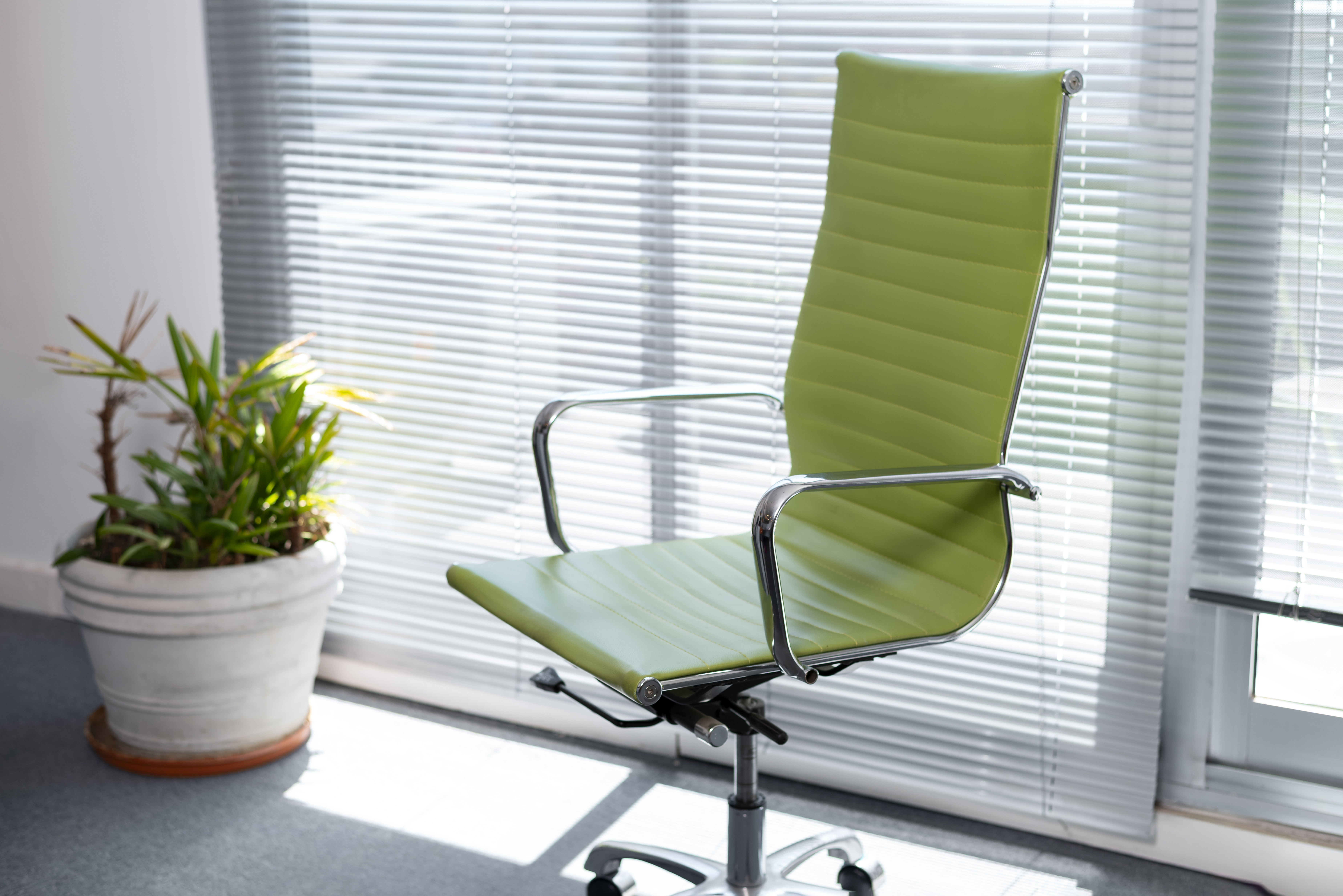 ergonomic office chair