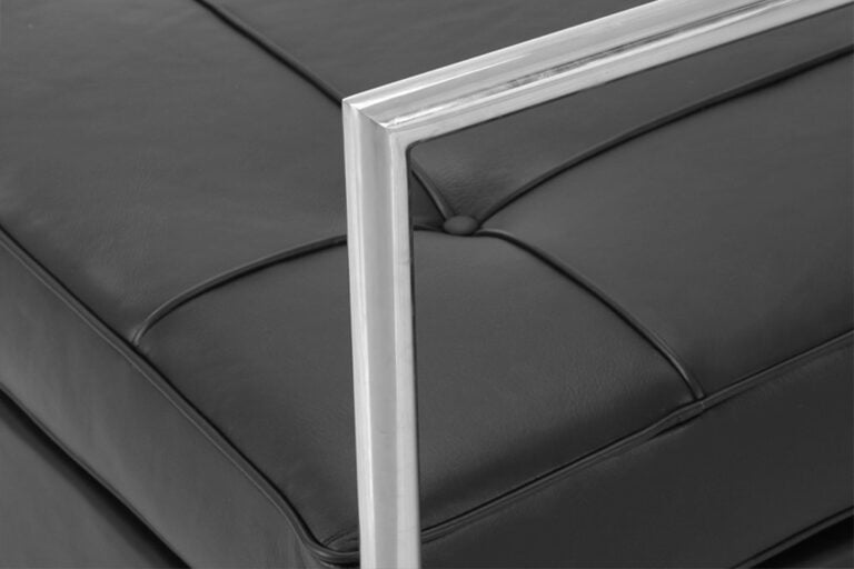 Eileen Gray Daybed Feature 1