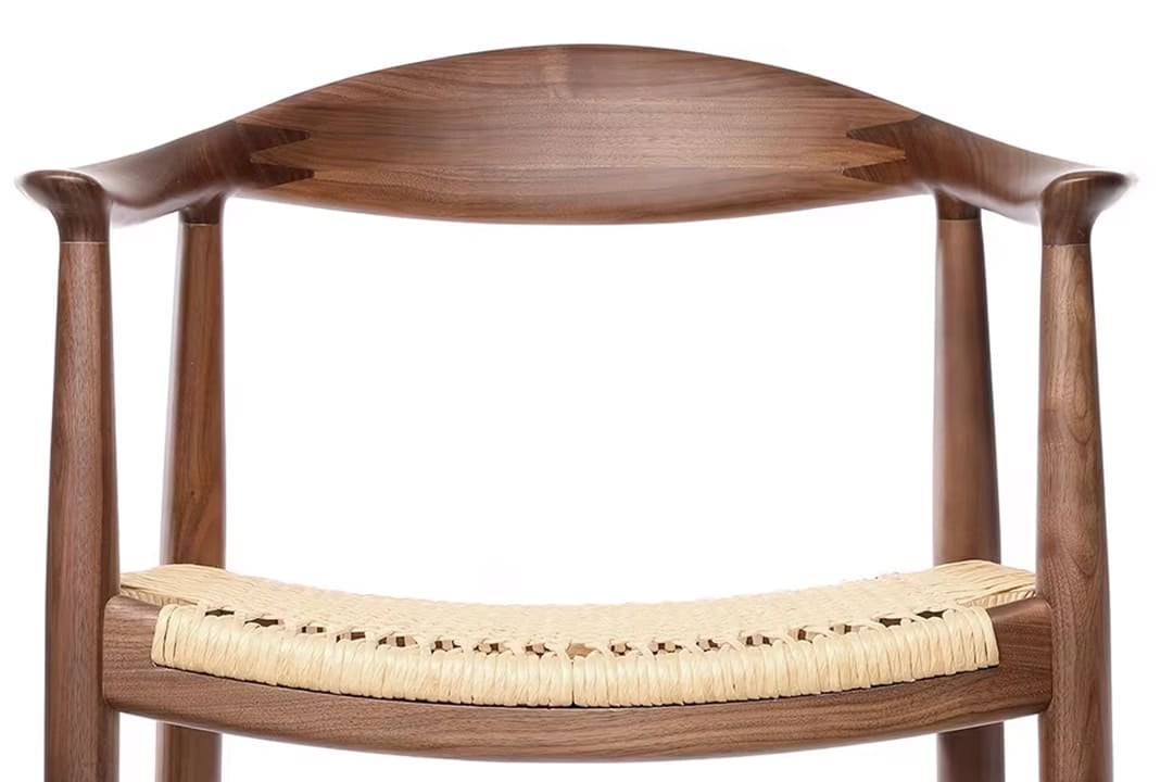 PP501 Feature 3 - PP501 Armchair Replica