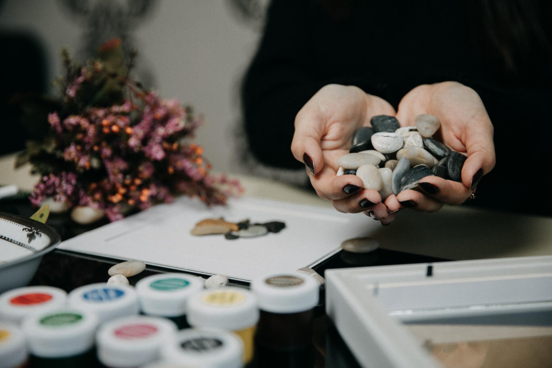 painting small rocks