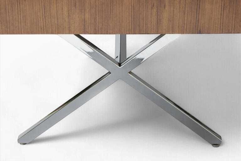 President Desk Feature 2