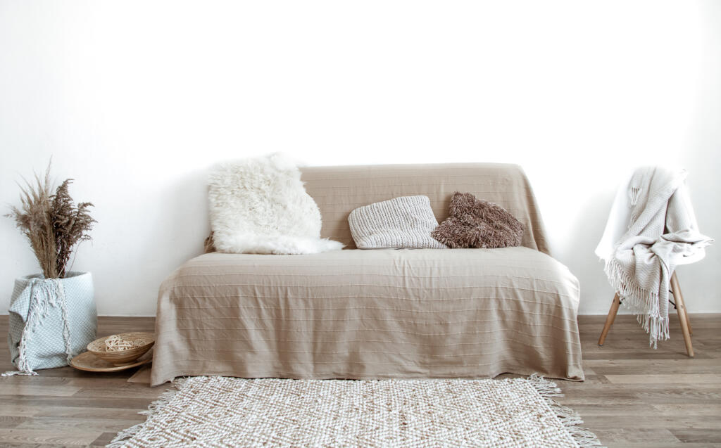 The interior of the living room with a sofa and decorative items