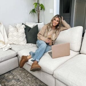 IG Cloud Couch Series 1