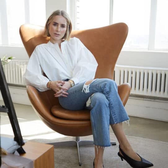 Instagram Egg Chair 1