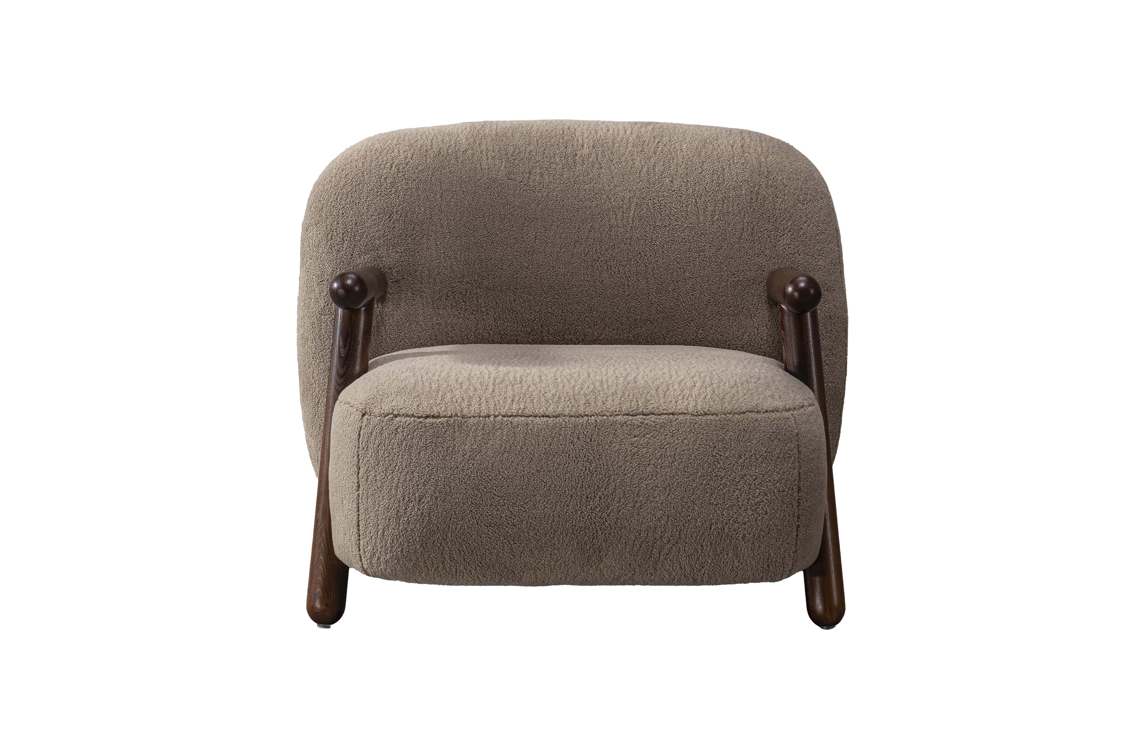 Luna Lounge Chair Features 1