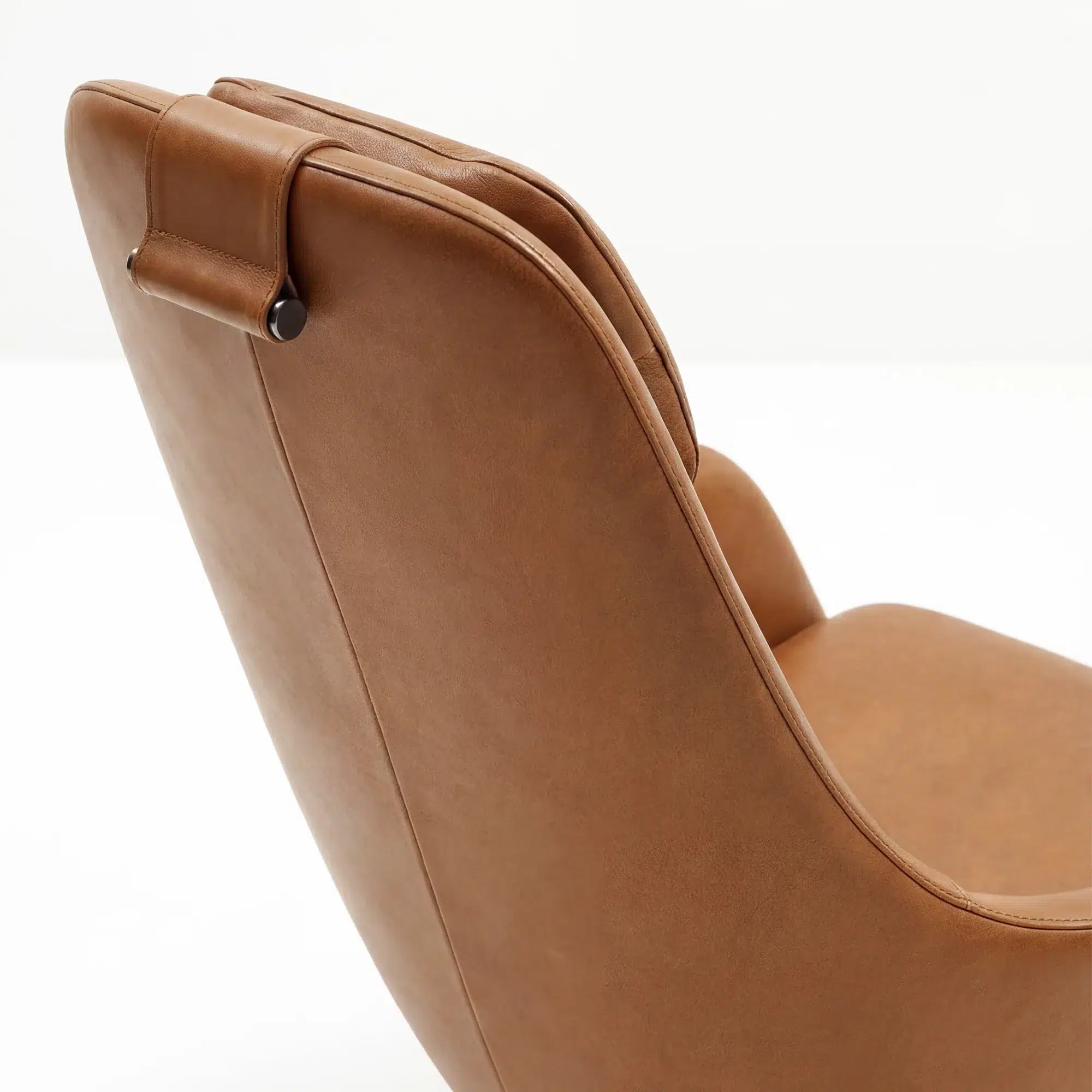 Harbor Laidback Armchair - Brown | Sohnne
