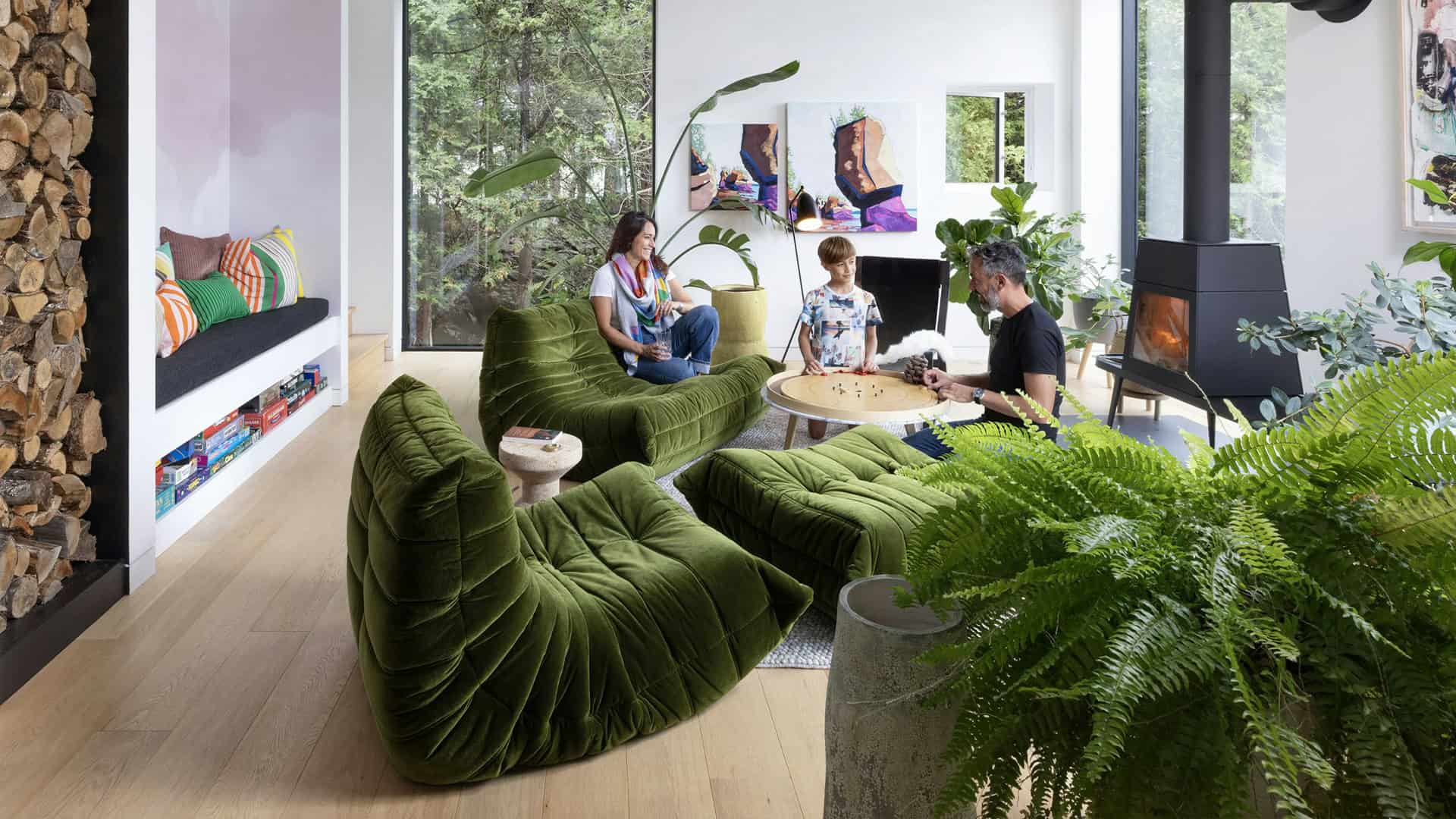 Togo - In the Scene (1)