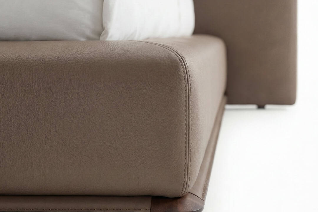 Brera Bed - Feature D